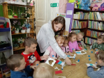 В детской библиотеке прошла тематическая неделя «Флаг России — великое знамя», посвящённая Дню Государственного флага Российской Федерации